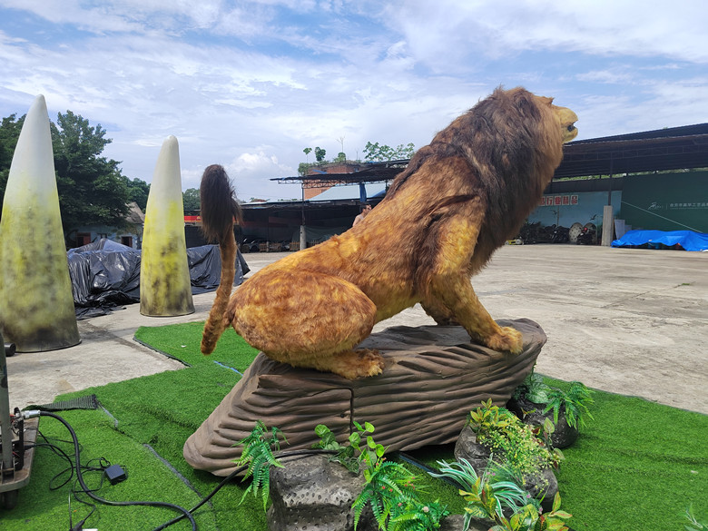 雄獅  兇獸  猛獸